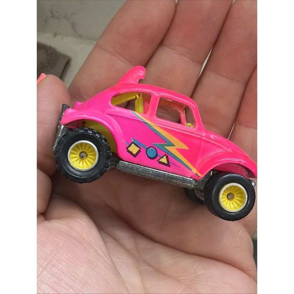 1983 HOT WHEELS CALIFORNIA CUSTOM VW BAJA BUG BEETLE PINK W/REAL RIDERS‎